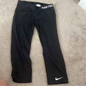 Nike pro black leggings